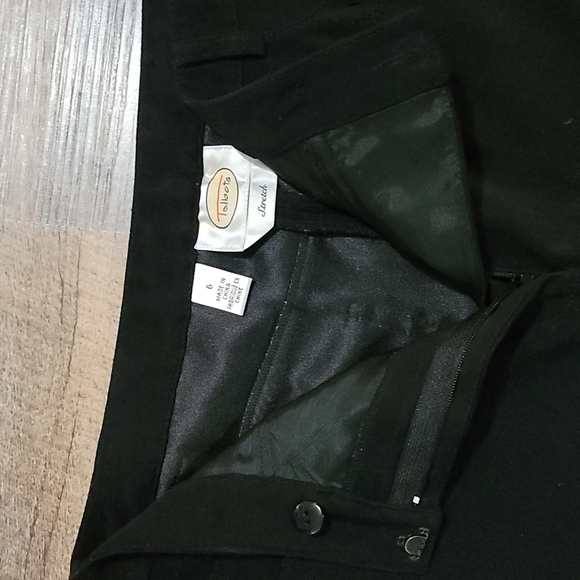 Gently Loved women's dress style pant with beautiful artwork cut out by Talbot - Picture 6 of 15